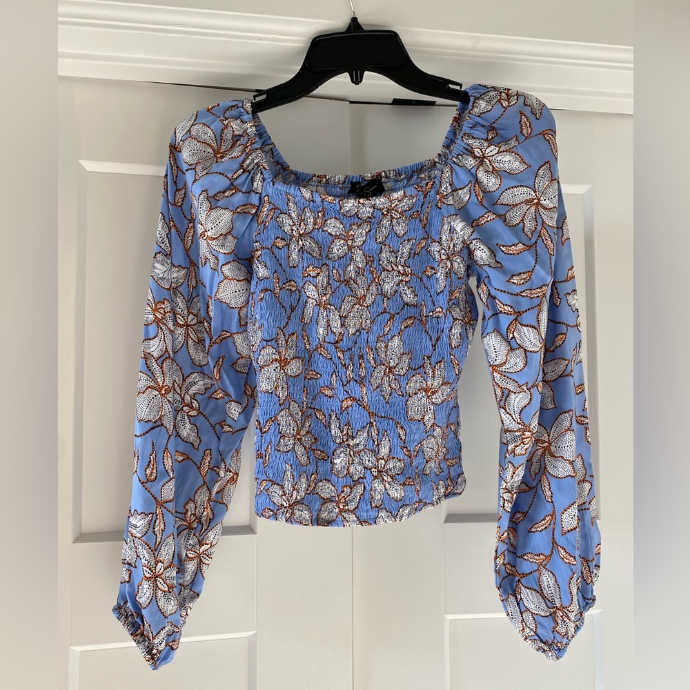 NWT. Jessica Simpson Daniela Printed Square Neck Blouse.